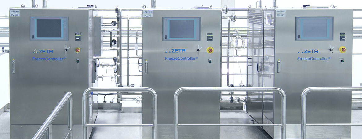 Platform with three FreezeController cabinets